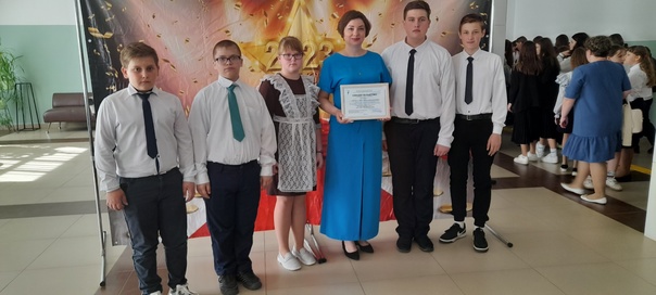 Обеспечение учащегося школьной формой.